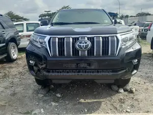 Toyota Land Cruiser Prado 2.7 2023 Black