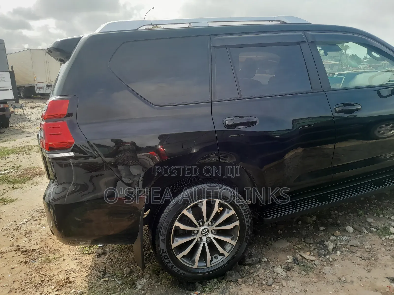 Toyota Land Cruiser Prado 2.7 2023 Black