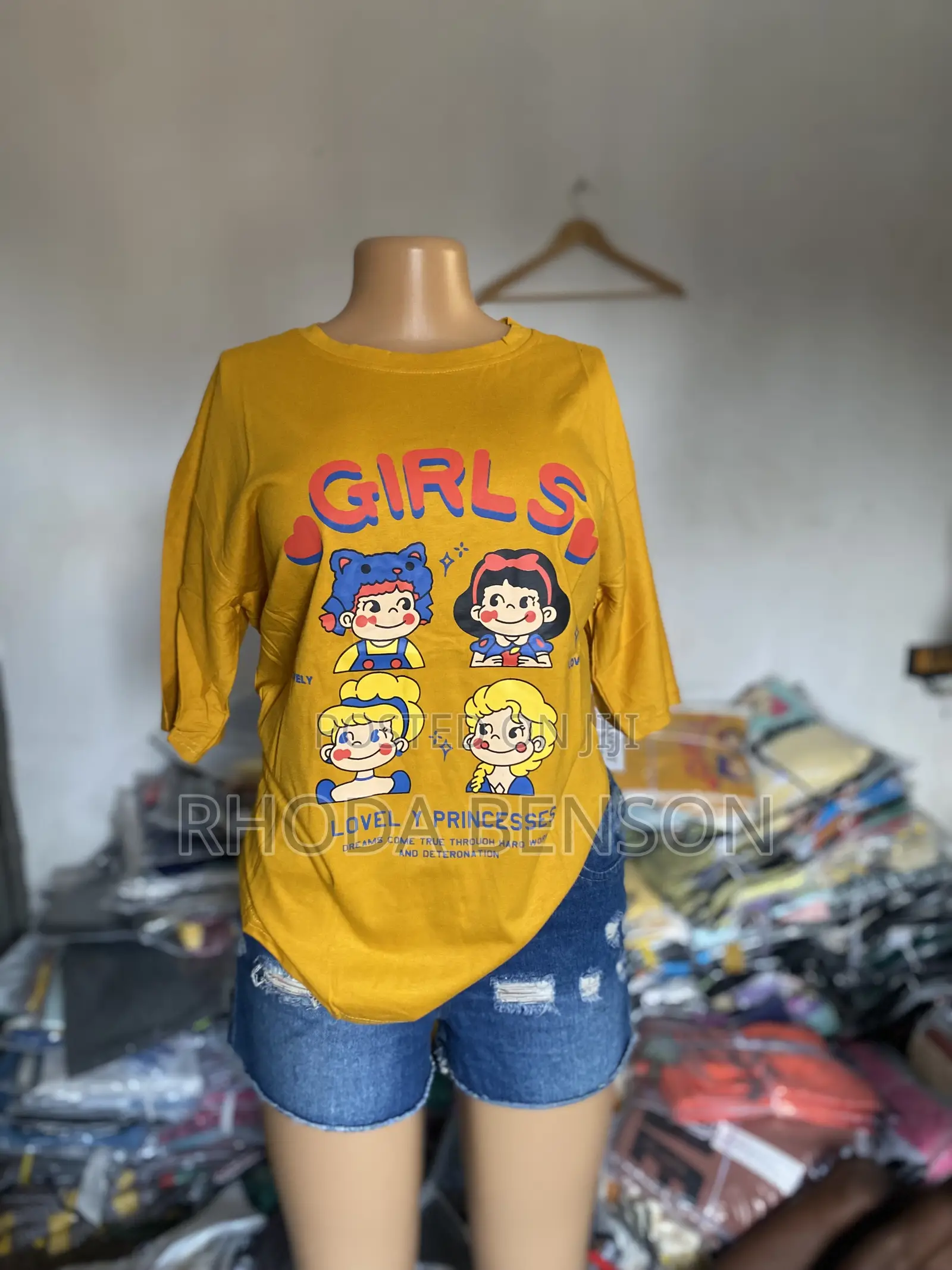 Female Tshirt / Polo
