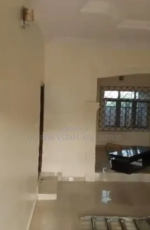 3bdrm Block of Flats in Og Real Estate And, Benin City for rent