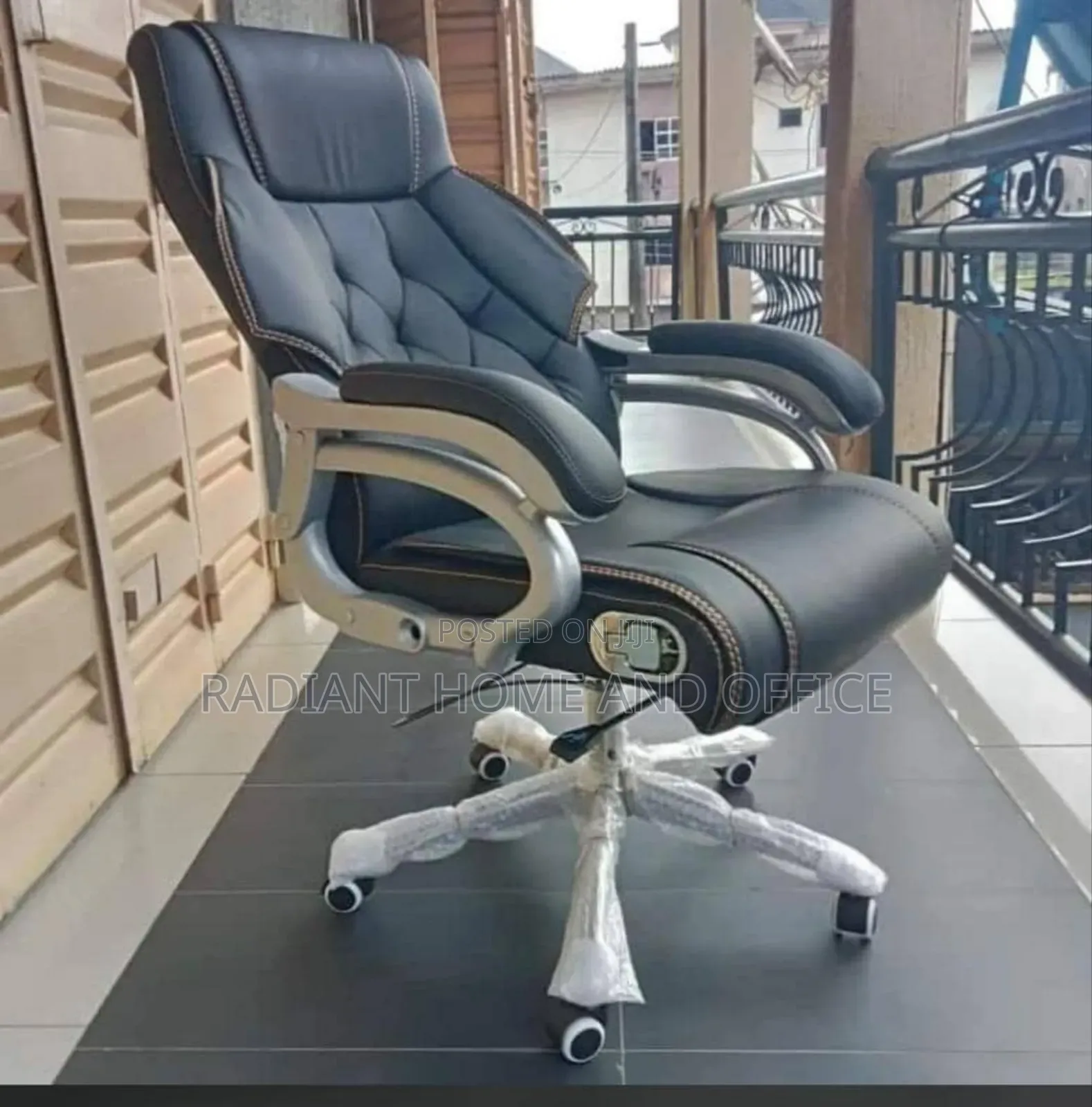 Executive Office Chair