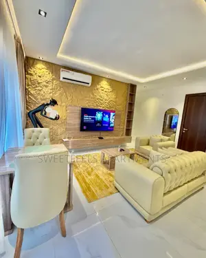 The Casa Lumiere Cozy 2 Bedroom Apartment