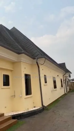 4bdrm Bungalow in Benin City for sale