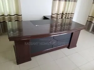 Star Face Office Table With Extension