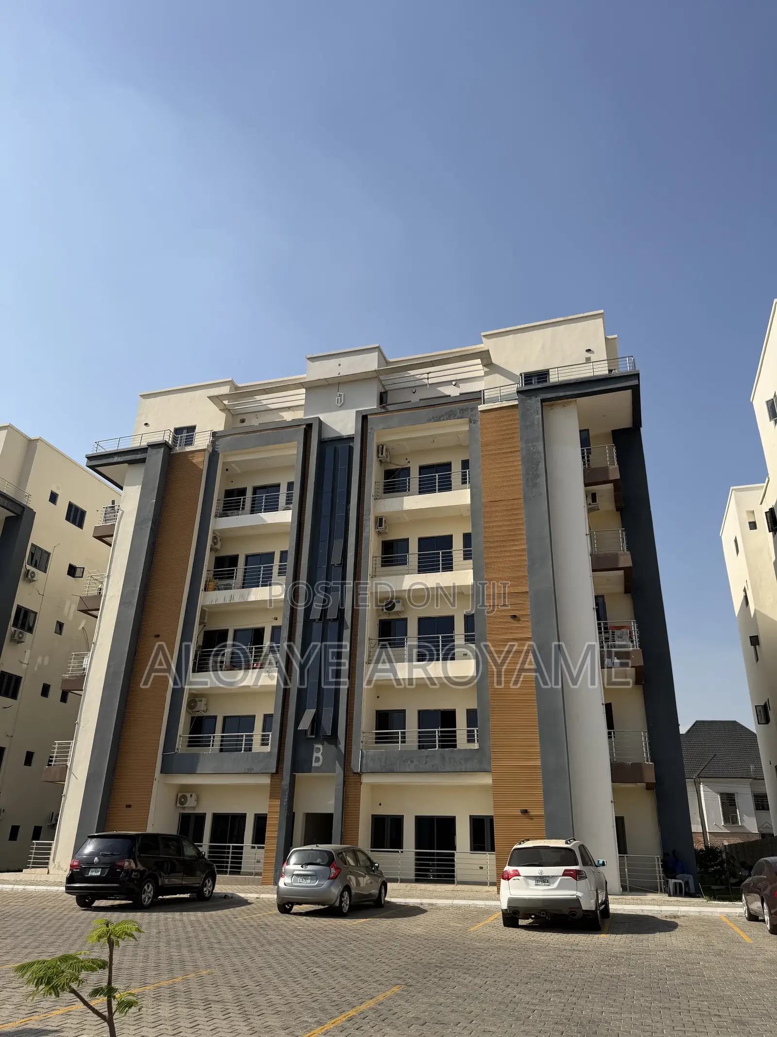 2 Bedroom Fully Equipped Shortlet Apartment