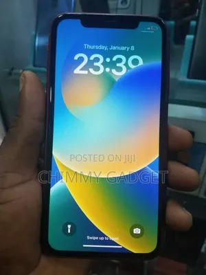 Apple iPhone 11 128 GB Red