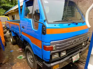 Use Toyota Dyna 200 3y Petrol Engine