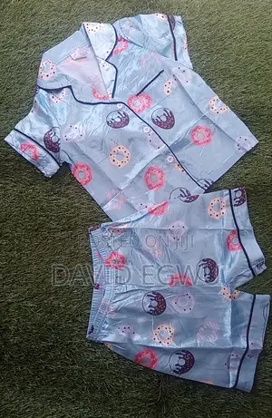 Pajamas/Night Wear/Pj