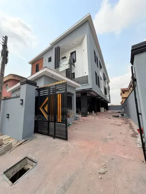 5bdrm Duplex in Ajao Estate Airport for sale