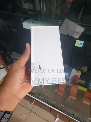 New Samsung Galaxy S20 FE 128 GB Blue