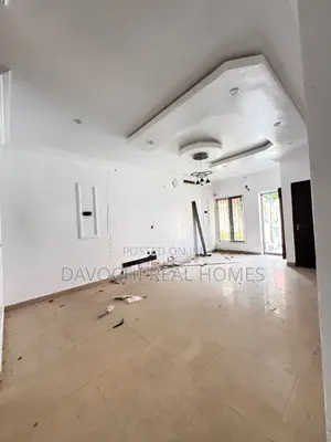 2bdrm Bungalow in Orchid Road, Lekki Phase 2 for rent