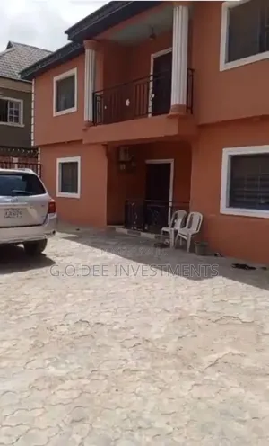 6bdrm Duplex in Off Ago-Palace Way for sale