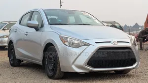 Toyota Yaris LE Sedan 4dr 2019 Silver