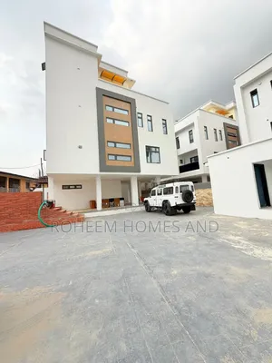 5bdrm Duplex in Secured Area, Maryland for sale