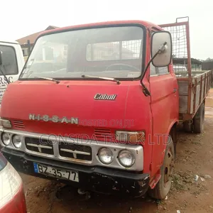 Nissan Caball 1998 Red