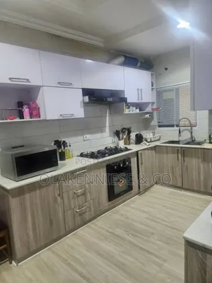 Furnished 3bdrm Block of Flats in Parkview for sale