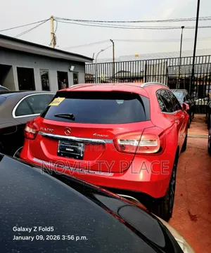 Mercedes-Benz GLA 250 2017 Red
