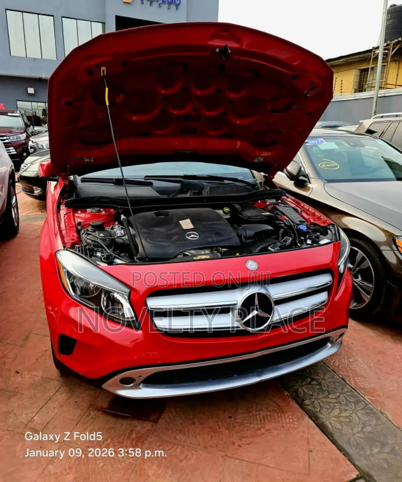 Mercedes-Benz GLA 250 2017 Red