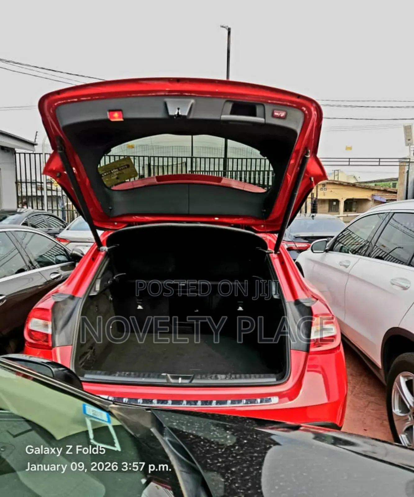 Mercedes-Benz GLA 250 2017 Red