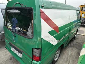 Mitsubishi Delica 2008 Green