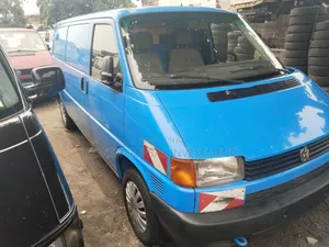 Volkswagen Transporter 2005 Blue
