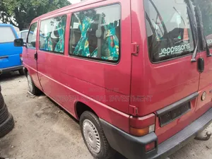 Volkswagen Transporter 2005 Red
