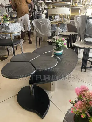Elegant Black Nesting Coffee Table Set – Modern Floral Touch