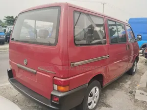 Volkswagen Transporter 2003 Red