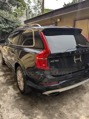 Volvo XC90 T6 Momentum 4dr SUV AWD (2.0L 4cyl Twincharger 8A) 2016 Blue