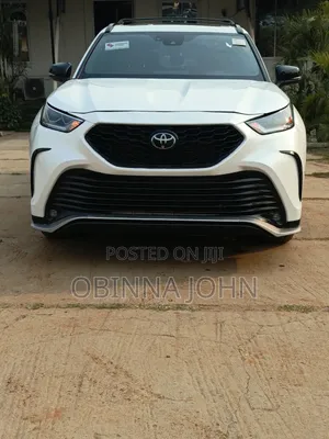 Toyota Highlander XSE AWD 2023 White