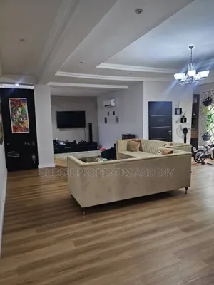Furnished 3bdrm Block of Flats in Parkview Estate for sale