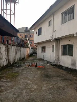5 Bedroom Office Complex for Rent in Gra Ph