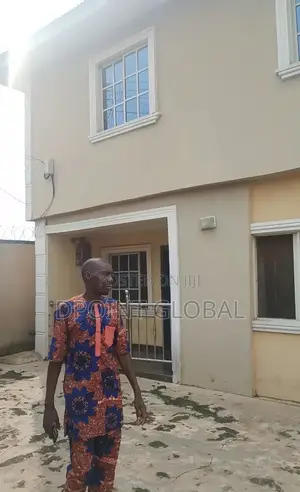 5bdrm Duplex in Not Estate, Alimosho for sale