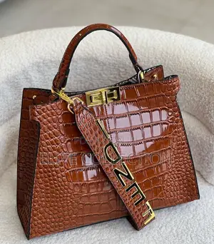 Original Luxury Fendi Bag Pure Leather