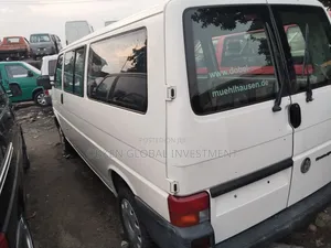 Volkswagen Transporter 2003 White