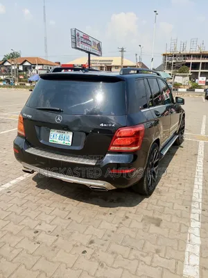 Mercedes-Benz GLK-Class 350 4MATIC 2011 Black