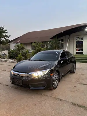 Honda Civic LX Hatchback 2018 Black
