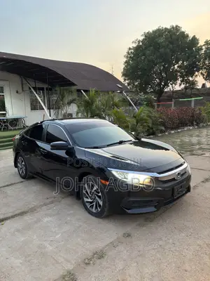 Honda Civic LX Hatchback 2018 Black