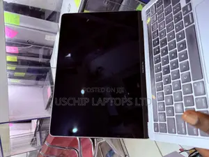 Apple Macbook Pro M1 Display Screen