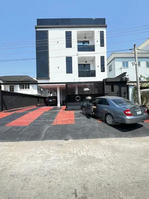 2bdrm Apartment in Lekki Phase 1 for sale