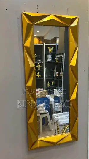 Make Your Empty Space Beautiful With This Mirror