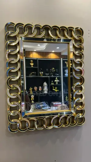 Ring Mirror Available Size: 58*75cm