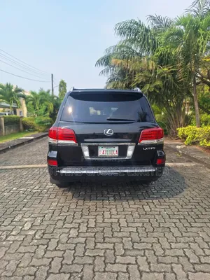 Lexus LX 570 (5 seats) AWD 2015 Black