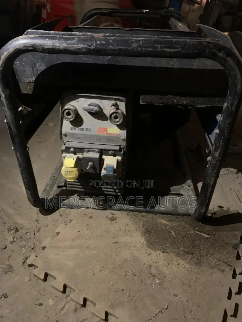 Uk Used Sdmo Vx200 Generator for Welding Processes