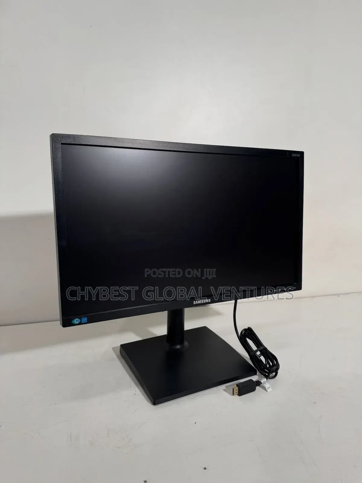 24 Inches Samsung Monitor