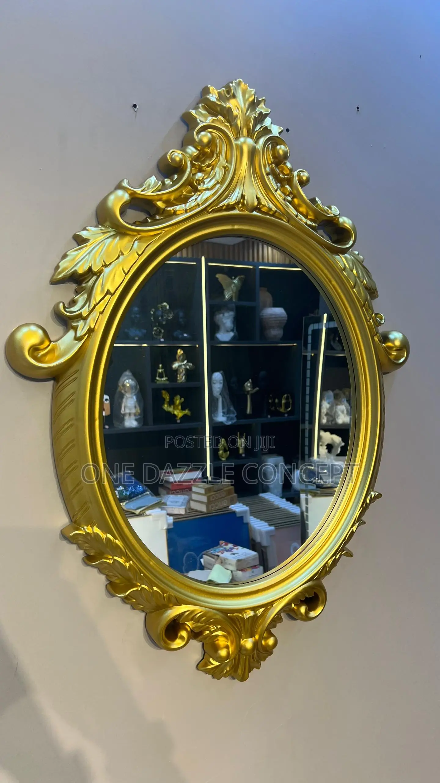Royal Mirror