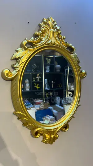 Royal Mirror