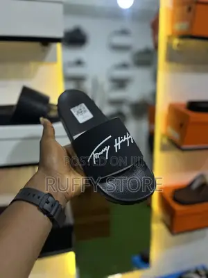 Tommy Hilfiger Luxury Wear