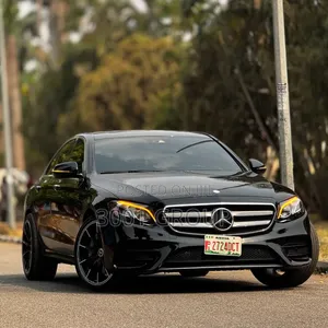 Mercedes-Benz E300 4Matic AWD Sedan (2.0L 4cyl 9A) 2017 Black