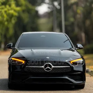Mercedes-Benz C300 2023 Black